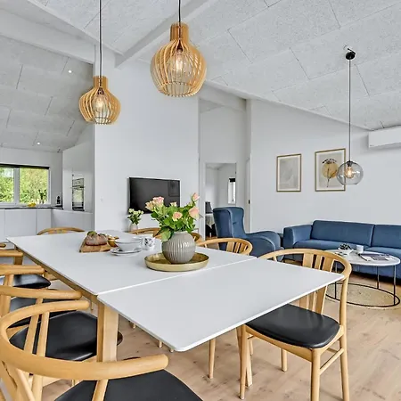 Holiday home Lovely In With Kitchen Glesborg