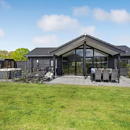 Lovely In With Kitchen Holiday home Glesborg