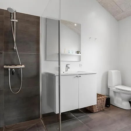 Lovely In With Kitchen * Glesborg