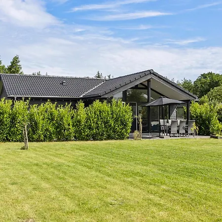 Ferienhaus Lovely In With Kitchen