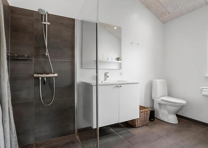Lovely In With Kitchen * Glesborg